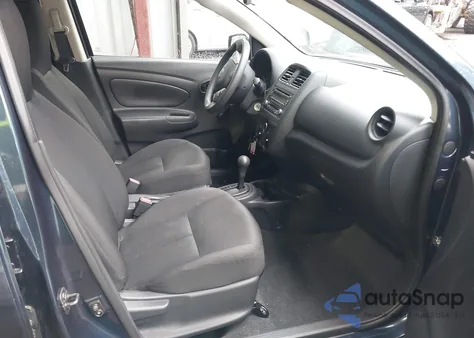 2017 Nissan Versa 1.6 S+ z USA, uszkodzony, nr VIN 3N1CN7AP5HL882013